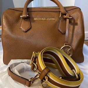 Michael Kors Purse - 100% Geniune leather